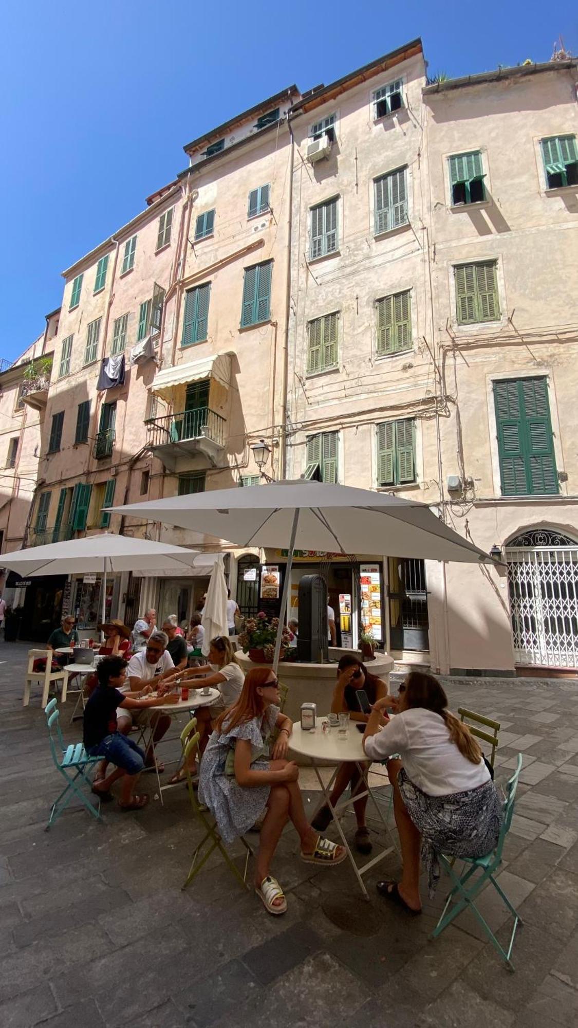 I Tetti Di Via Corradi Villa Sanremo Eksteriør bilde